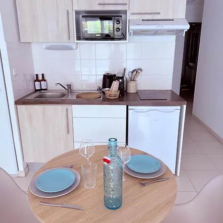 O Bistrot, , Jardin Et Parking Apartment