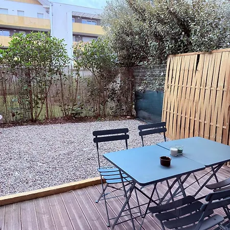 O Bistrot, , Jardin Et Parking Apartment